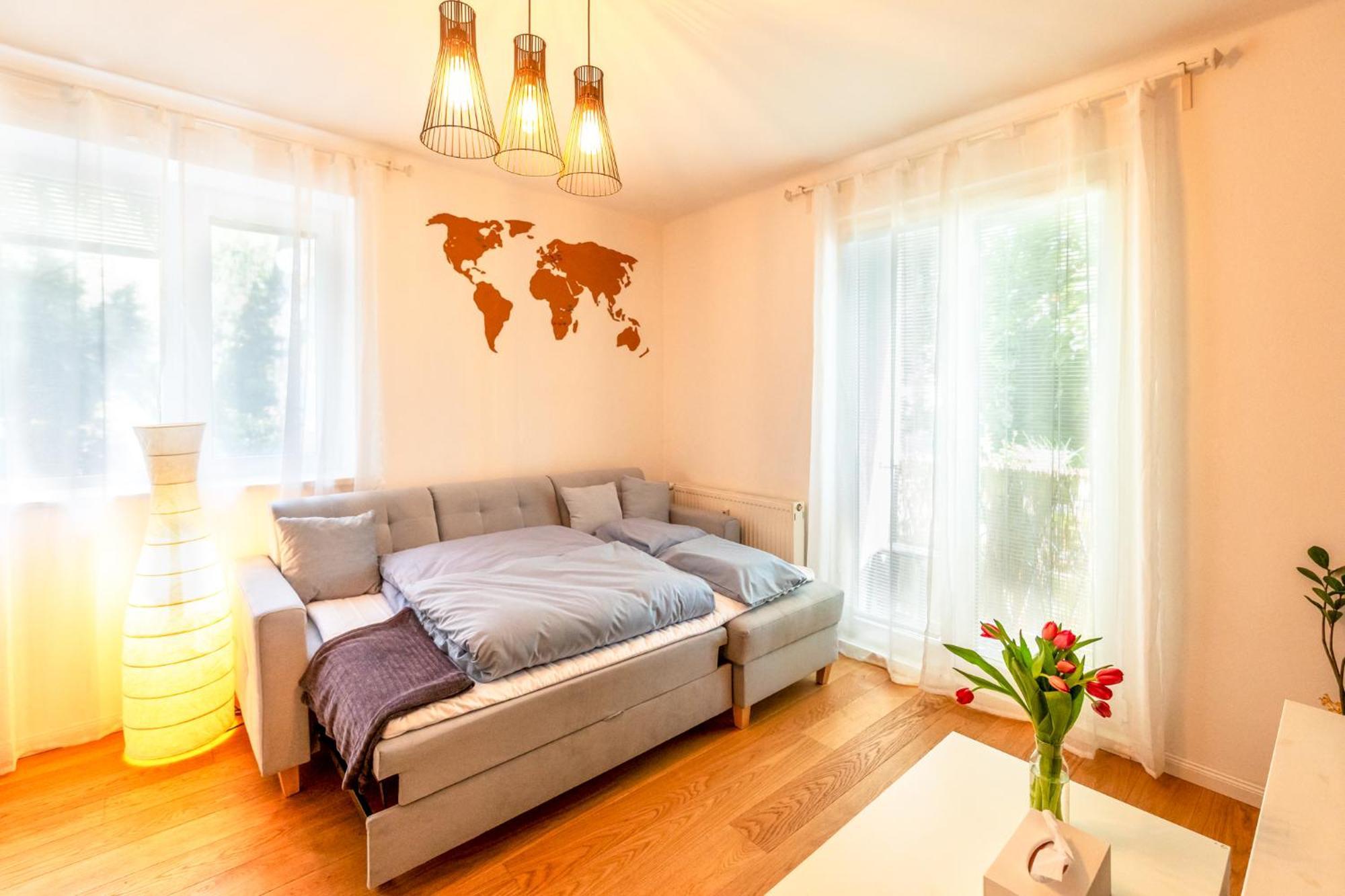 Quiet Apartment In New City Center, Nivy Братислава Екстер'єр фото