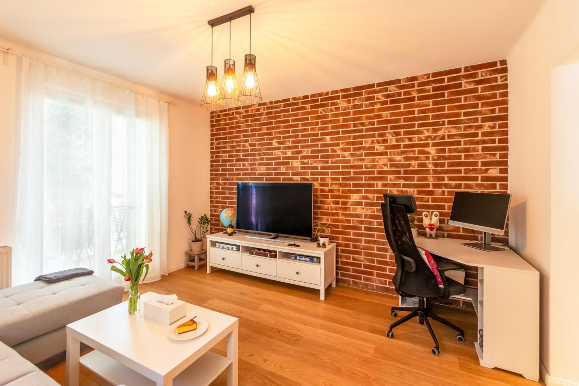 Quiet Apartment In New City Center, Nivy Братислава Екстер'єр фото